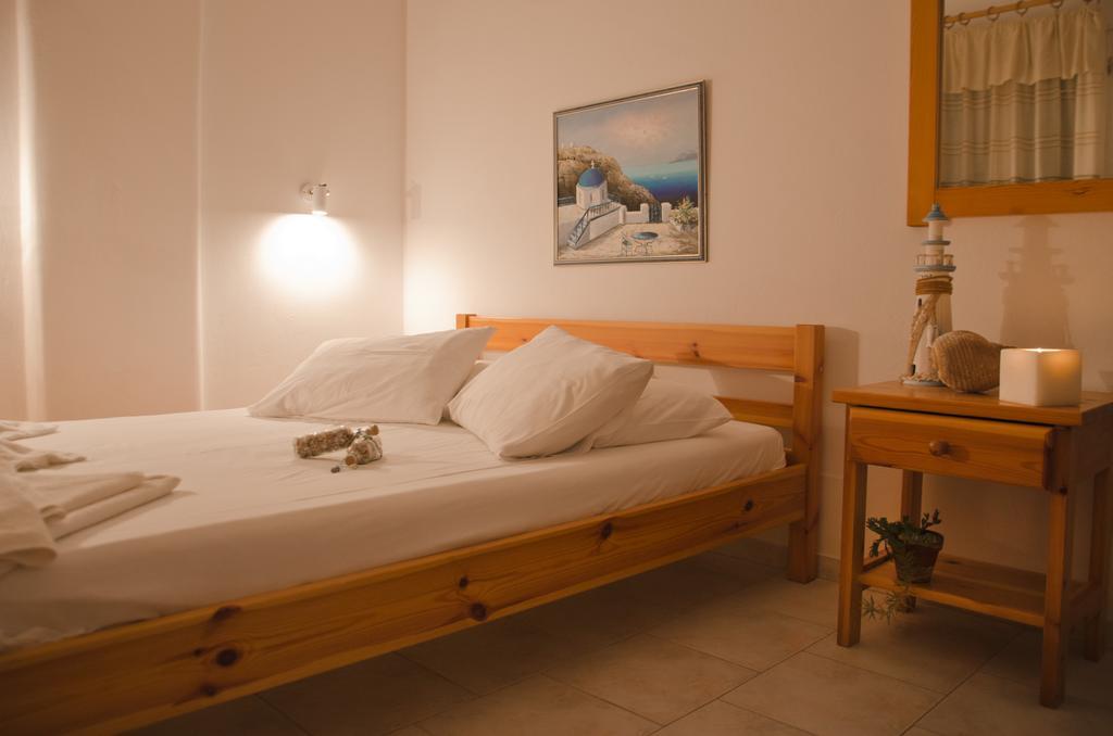 Alikí Helen'S Budget Accommodation חדר תמונה